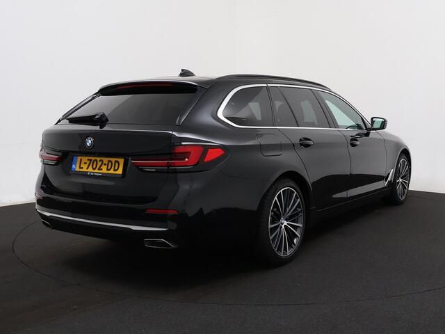 BMW 5-SERIE Touring 520i High Executive | Pano | Leder | 04-2021 86.473 KM