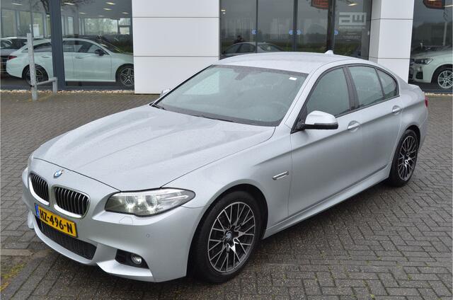 BMW 5-SERIE 520i M Sport Edition Comfortstoelen 2X Memory Camera Vol Leer dealer onderhouden NL Auto!