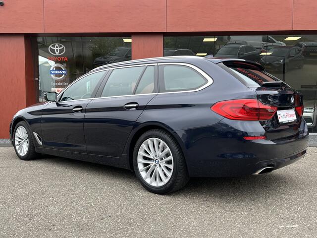 BMW 5-SERIE Touring 540i xDrive High Executive | Memory | Navi | Camera | Leer