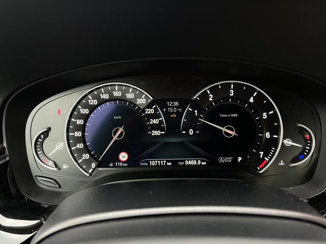 BMW 5-SERIE Touring 540i xDrive High Executive | Memory | Navi | Camera | Leer
