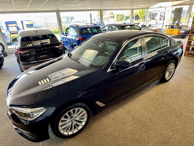 BMW 5-SERIE 520i High Executive Camera, Navi, Comfort stoelen, Leder, PDC, 88DKM!