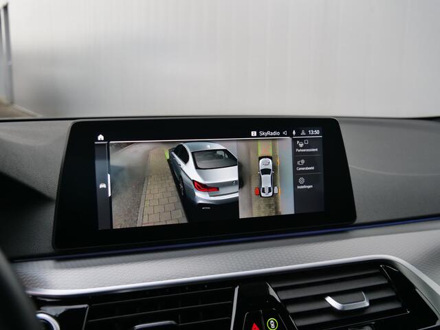 BMW 5-SERIE 520i 184pk High Executive Edition Automaat M-Pakket Memory-stoelen / 360 Camera / 20 Inch