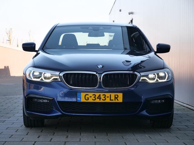 BMW 5-SERIE 520i 184pk High Executive Edition Automaat M-Pakket Memory-stoelen / 360 Camera / 20 Inch
