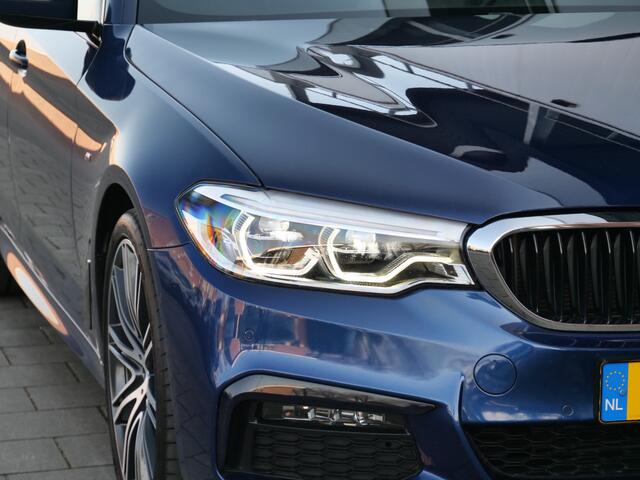 BMW 5-SERIE 520i 184pk High Executive Edition Automaat M-Pakket Memory-stoelen / 360 Camera / 20 Inch
