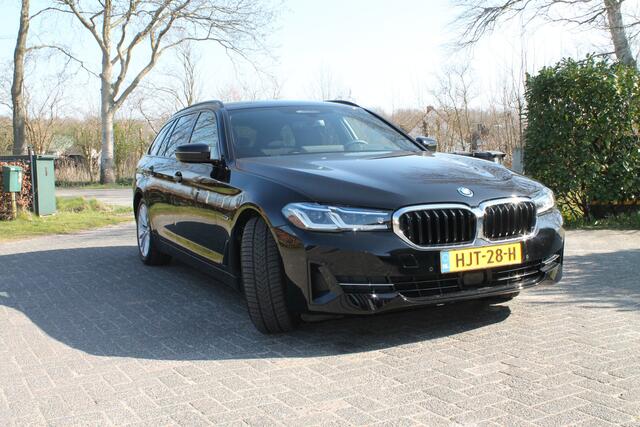 BMW 5-SERIE Touring 530e xDrive Business Edition Plus Laser/Harman-Kardon/Leder/Cam