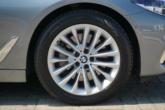 BMW 5-SERIE 530i High Executive | comfort stoelen | ACC | 360