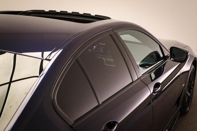 BMW 5-SERIE 530e M-Sport High Executive | SUPER SPORT STOELEN | LASER LED | SCHUIFDAK | 19"
