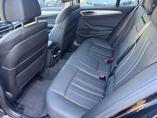 BMW 5-SERIE Touring 520i High Executive Laser/Camera/Comfort