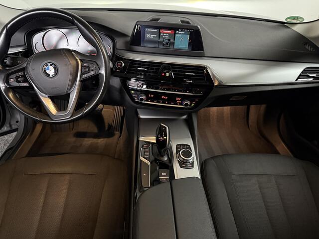 BMW 5-SERIE Touring 520i Corporate Lease Executive AUT