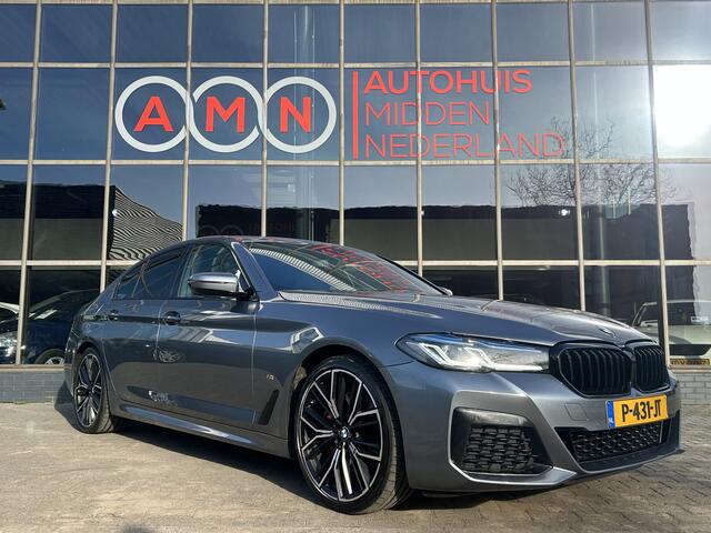 BMW 5-SERIE 520i M-pakket Full Options!! Cruisectr,Climatectr,Navigatie,Schuif/kanteldak,Leder,PDCv/a,LMV19"