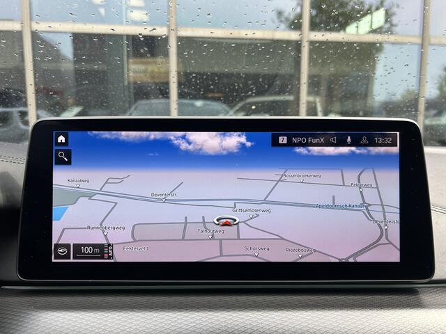 BMW 5-SERIE 520i M-pakket Full Options!! Cruisectr,Climatectr,Navigatie,Schuif/kanteldak,Leder,PDCv/a,LMV19"