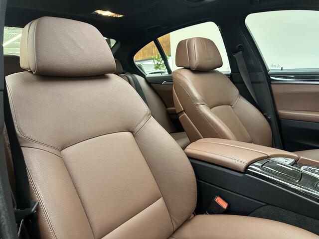 BMW 5-SERIE 520i Luxury Edition Panodak | Leer | Automaat |NL Auto