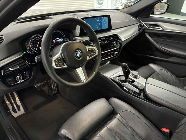 BMW 5-SERIE 530i High Executive M 20"/Memory/HUD/Adaptieve Cruise/Schuifdak