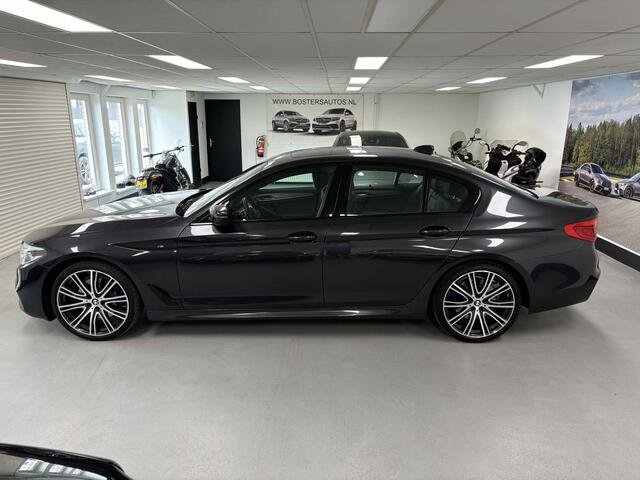BMW 5-SERIE 530i High Executive M 20"/Memory/HUD/Adaptieve Cruise/Schuifdak