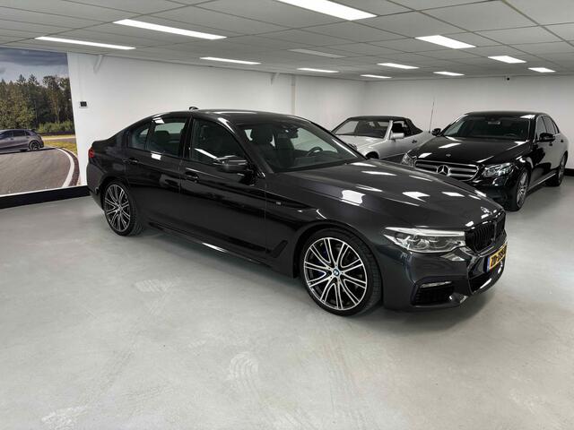 BMW 5-SERIE 530i High Executive M 20"/Memory/HUD/Adaptieve Cruise/Schuifdak