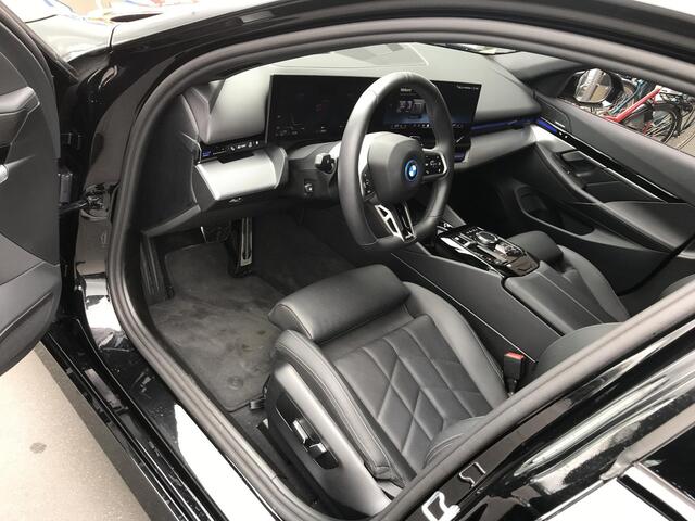 BMW 5-SERIE Touring PHEV M-pakket 530e