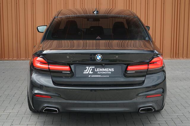 BMW 5-SERIE 520i M-Sport Leder Memory VOSSEN Camera NL AUTO Trekhaak