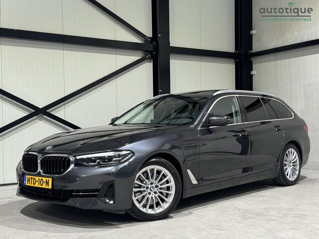 BMW 5-SERIE Touring 530e High Executive Aut. | panorama | navi | leder | sfeerverlichting |