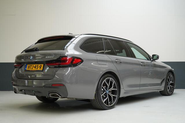 BMW 5-SERIE Touring 530e Business Edition Plus | Trekhaak | Sportstoelen | Navigatie | Achteruitrijcamera