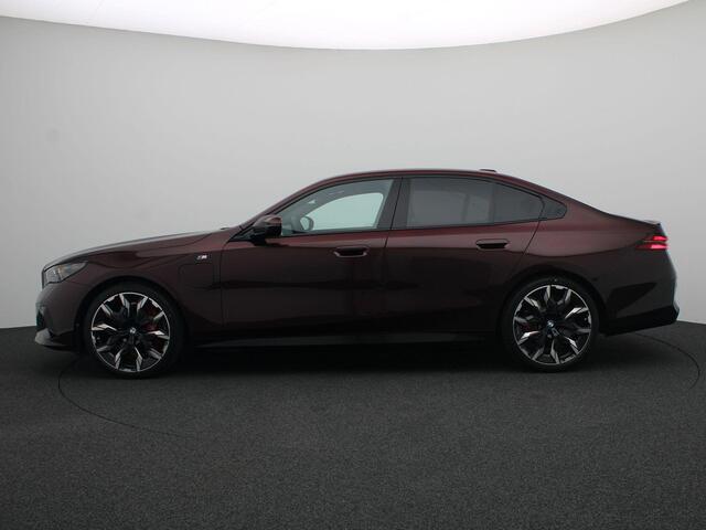 BMW 5-SERIE 550e xDrive Sedan