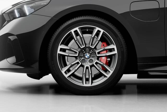 BMW 5-SERIE Touring 530e M Sport Edition | M Sport Pro | Innovation Pack | Travel Pack | Comfort Pack