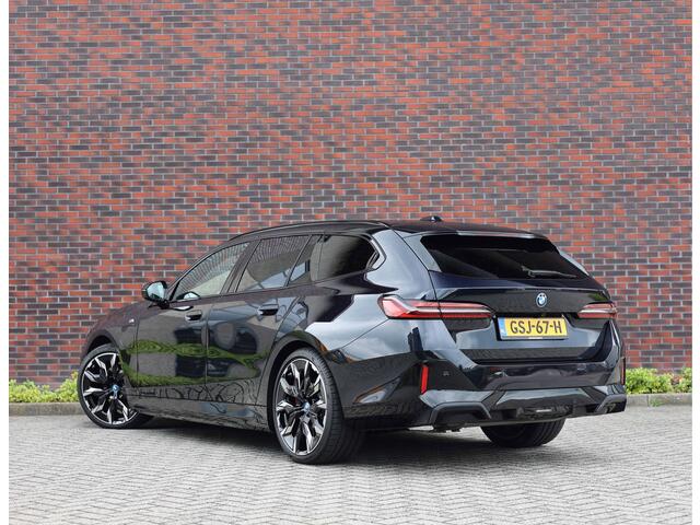BMW 5-SERIE Touring 530e | M Sport Pro - Trekhaak - Pano