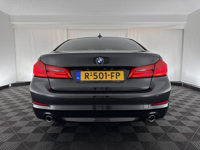BMW 5-SERIE 520d EDE Executive Aut. *FULL-LED | NAVI-FULLMAP | MEMORY-PACK | AMBIENT-LIGHT | DIGI-COCKPIT | CAMERA | ECC | PDC | CRUISE | 17''ALU*