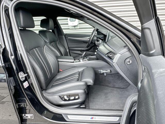 BMW 5-SERIE Touring 520i High Executive / M Sport / Parking Pack / Trekhaak