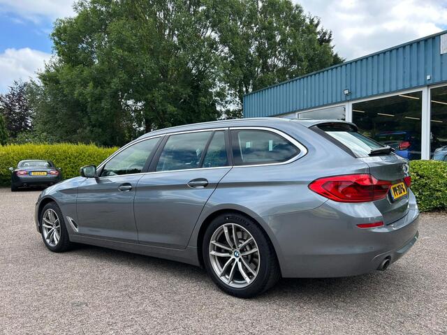 BMW 5-SERIE Touring 520i High Executive