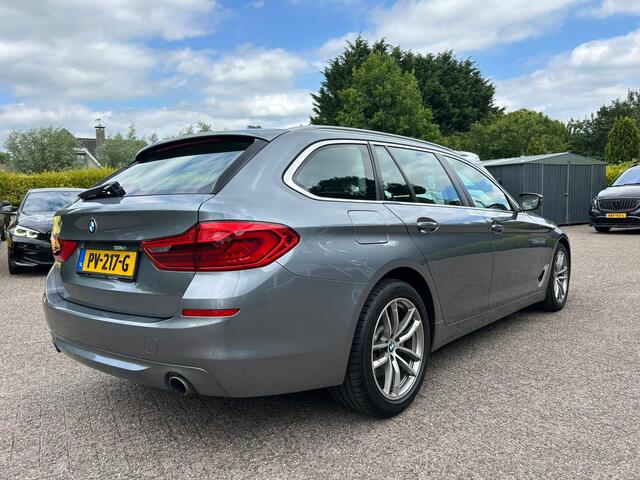 BMW 5-SERIE Touring 520i High Executive