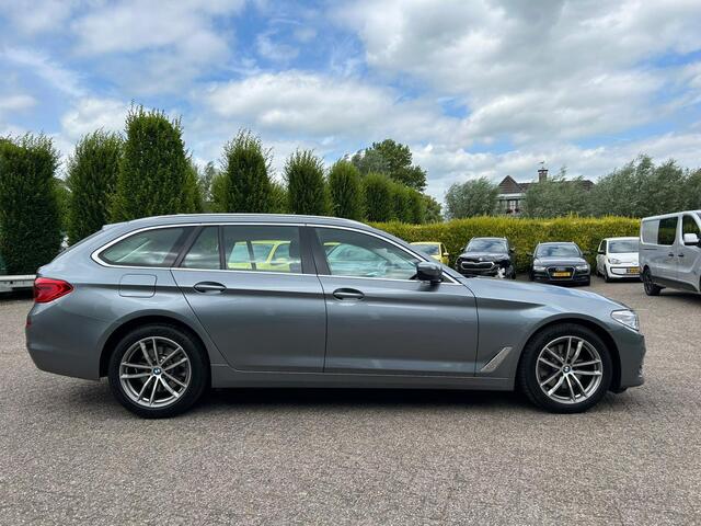 BMW 5-SERIE Touring 520i High Executive