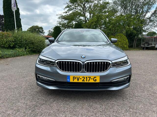 BMW 5-SERIE Touring 520i High Executive