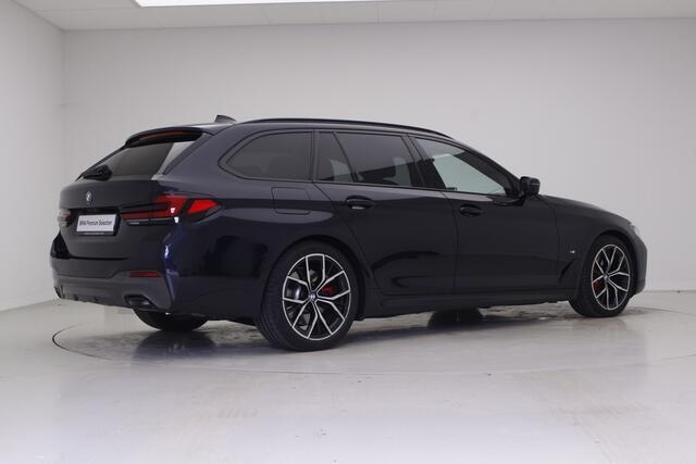 BMW 5-SERIE Touring 520i M-Sport | 19" | Panorama | High Executive Edition