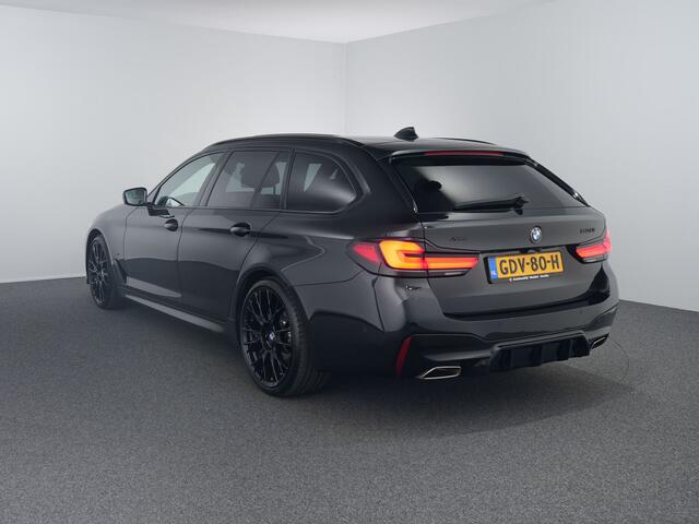 BMW 5-SERIE Touring 530i xDrive High Executive | M Sport | | 4wielsturing | HUD | Pano | M remmen | 20 inch