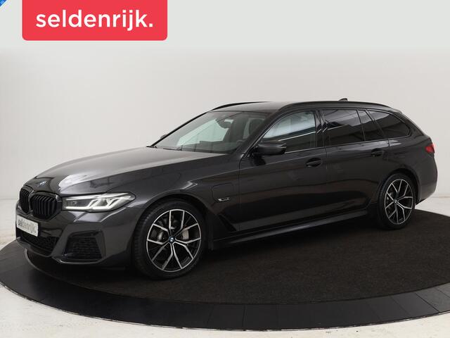 BMW 5-SERIE 530e xDrive M Sport | Leder | Stoel & stuurverwarming | Sfeerverlichting | Adaptief LED | Carplay | Camera | Live cockpit | Navigatie