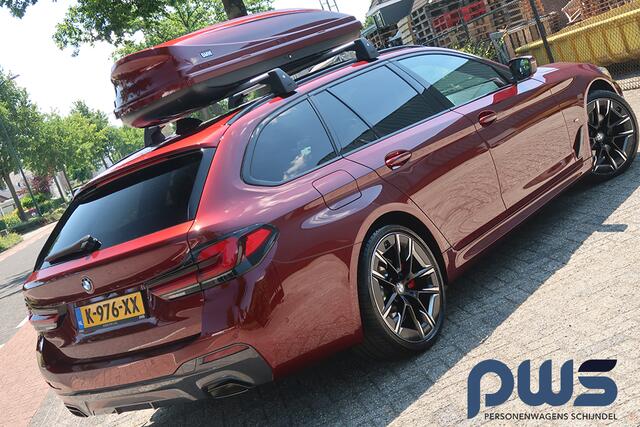 BMW 5-SERIE Touring 520i High Executive ///M-Sport / Full Option / NL / Dealerauto