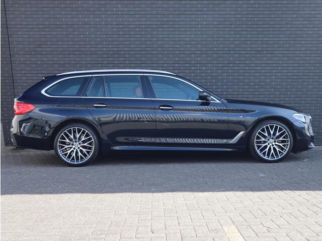BMW 5-SERIE Touring 530d High Executive M Sport | Panoramadak | Harmon/Kardon | Head Up |