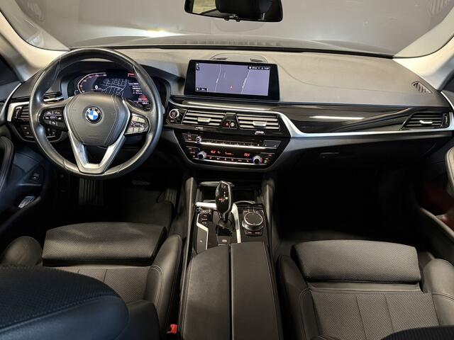 BMW 5-SERIE Touring 520i High Executive Edition | Apple Carplay | 19'' Inch | Stoelverwarming