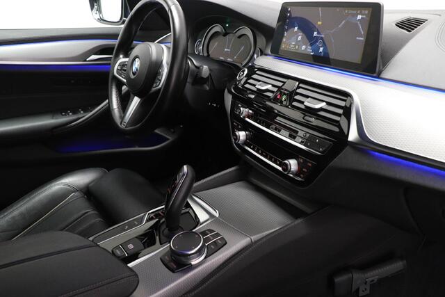 BMW 5-SERIE 530e iPerformance M-Sport High Executive | COMFORT ACCES / PARKING- PACK | LEDER | CAMERA | 19"