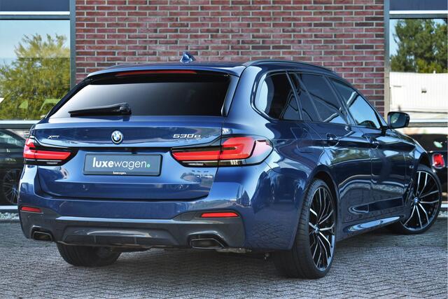 BMW 5-SERIE Touring 530e xDrive M-Sport Pano ACC Comf-seat Trekh 360 H/K 20inch