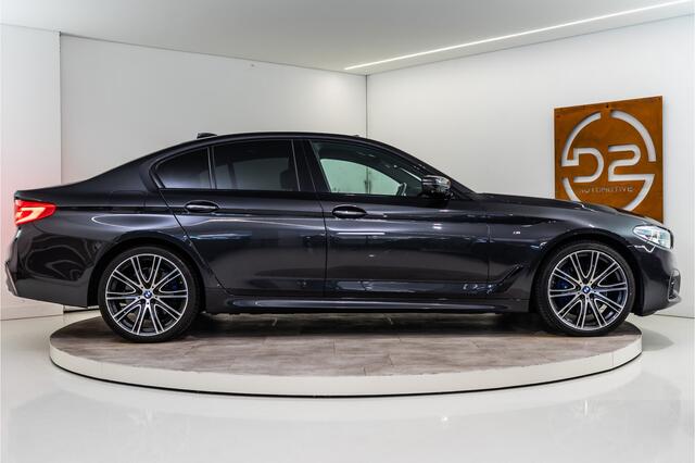 BMW 5-SERIE 530i xDrive High Executive M-Sport 252PK | Harman/Kardon | Pano | LED | Sfeer | Massage | VOL! 12 MND Garantie
