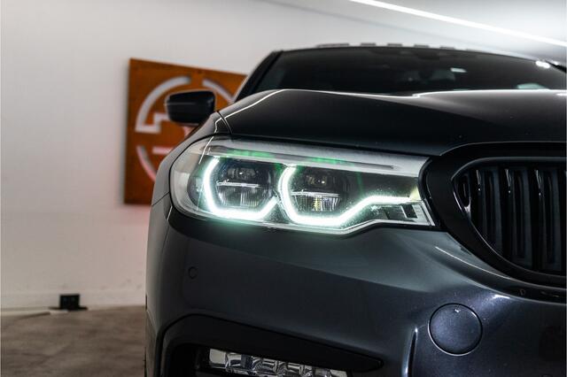 BMW 5-SERIE 530i xDrive High Executive M-Sport 252PK | Harman/Kardon | Pano | LED | Sfeer | Massage | VOL! 12 MND Garantie