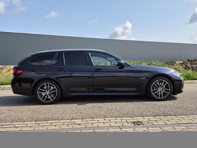 BMW 5-SERIE 530 e Luxery-Line X-Drive Plug In Hybrid 293 pk Leder Vaste prijs.