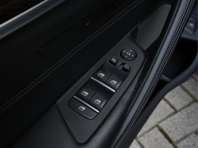 BMW 5-SERIE Touring 530i xDrive High Executive Edition | H/K | Keyless | Adaptive Cruise | 360 camera