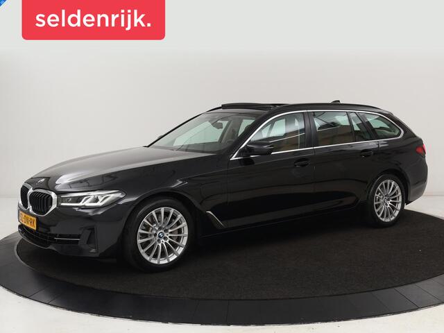 BMW 5-SERIE 530e Executive | Panoramadak | Leder | Stoelverwarming | Adaptief LED | Carplay | Sfeerverlichting | Keyless | Camera | Achterbankverwarming | Navigatie