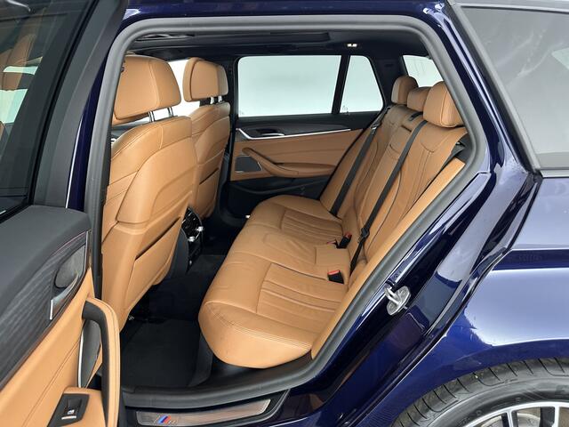 BMW 5-SERIE Touring 540d xDrive High Executive Aut. *PANO | LASER-LIGHT | HEAD-UP | LUXURY-LEATHER | BLIND-SPOT | MEMORY-PACK | HARMAN/KARDON | TOP-VIEW | DIGI-COCKPIT | HEATED-COMFORTSEATS | KEYLESS | NAVI-FULLMAP | 18''ALU |