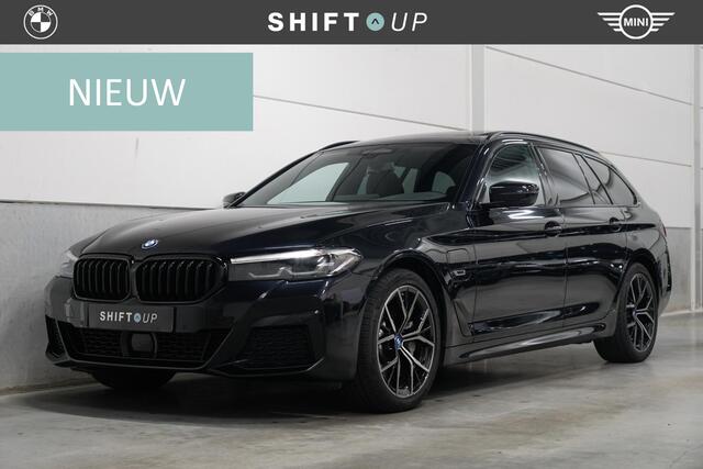 BMW 5-SERIE Touring 530e xDrive M-Sport | Panoramadak | Premium Selection Garantie