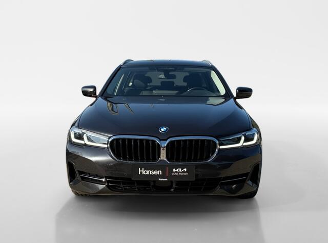 BMW 5-SERIE 530e High Executive I Trekhaak I Leder I 360 Camera
