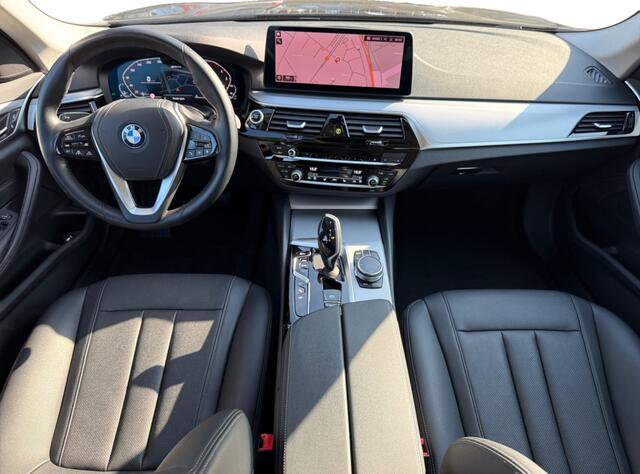 BMW 5-SERIE 530e High Executive I Trekhaak I Leder I 360 Camera