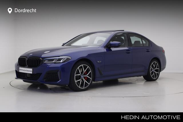 BMW 5-SERIE 530e High Executive | M-Sport Pro | Drive Assist Prof | Laser | Harman/Kardon | Schuif-/kantel Le Mans Blue Metallic Individual Special Request Lakkleur